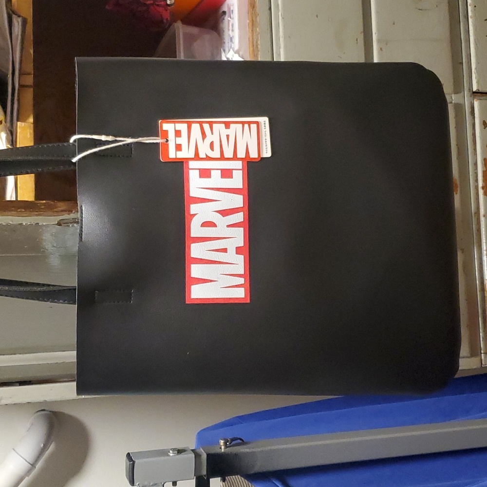 Marvel by Miniso Life Shoulder Bag NWT
